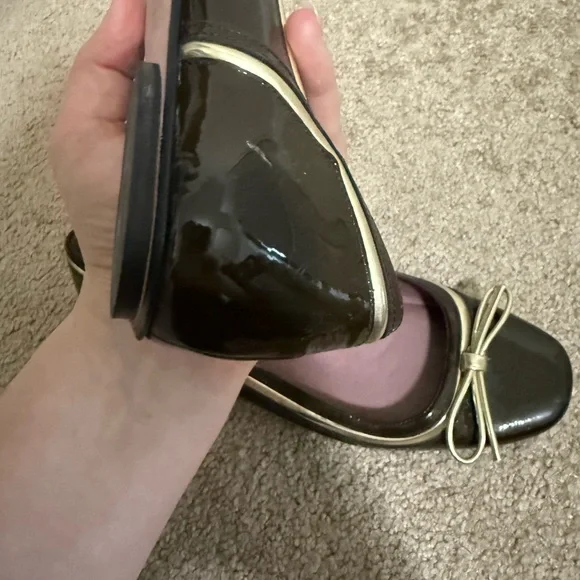 Jean-Michel Cazabat Patent Leather Bow Ballet Flats - Picture 9 of 9